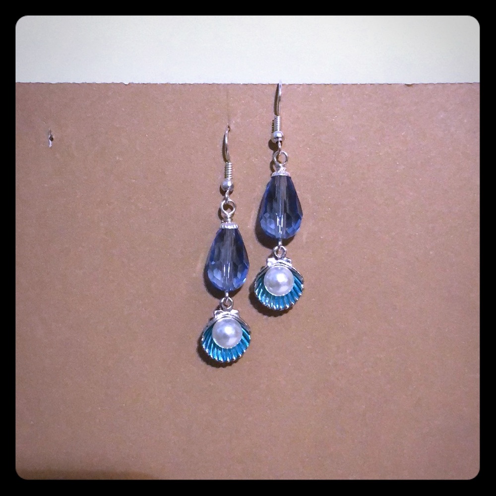 Brand new earrings, made in Hawaii